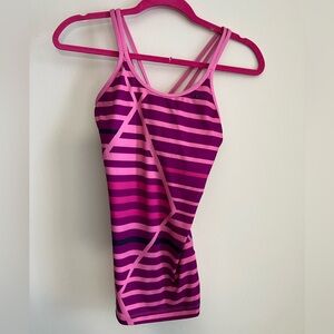 Nike workout tank like new